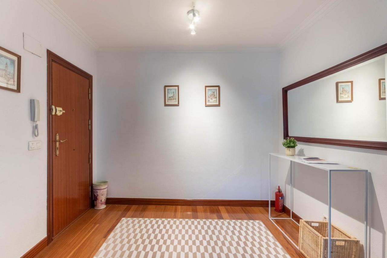 Volantin I By Aston Apartment *